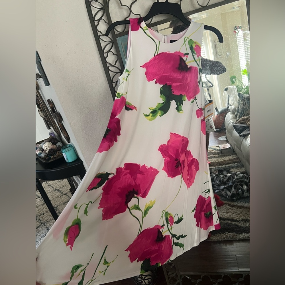 Anne Klein, size 6, summer casual dress.
